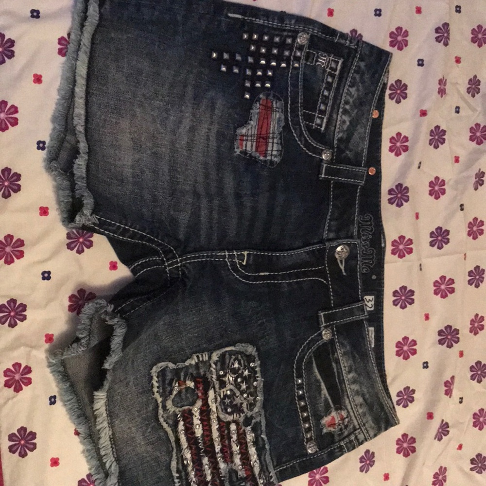 Brand new 🔥🔥 miss me shorts